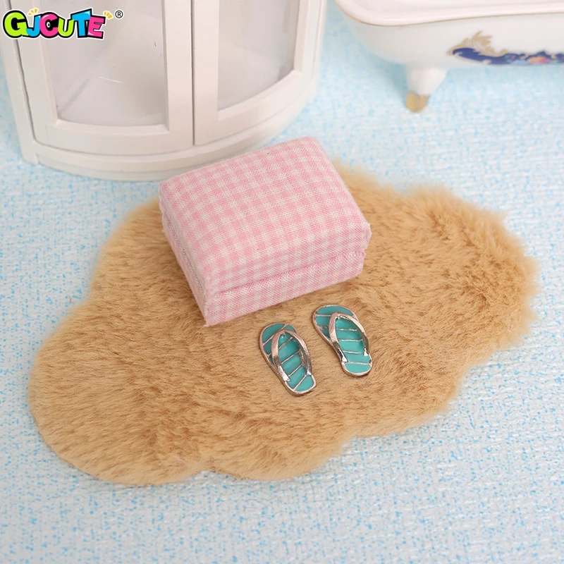 Dollhouse Miniature Cloud Shape Plush Rug Carpet Mat Dolls House Living Room Furniture Decoration Accessories Play House Toy