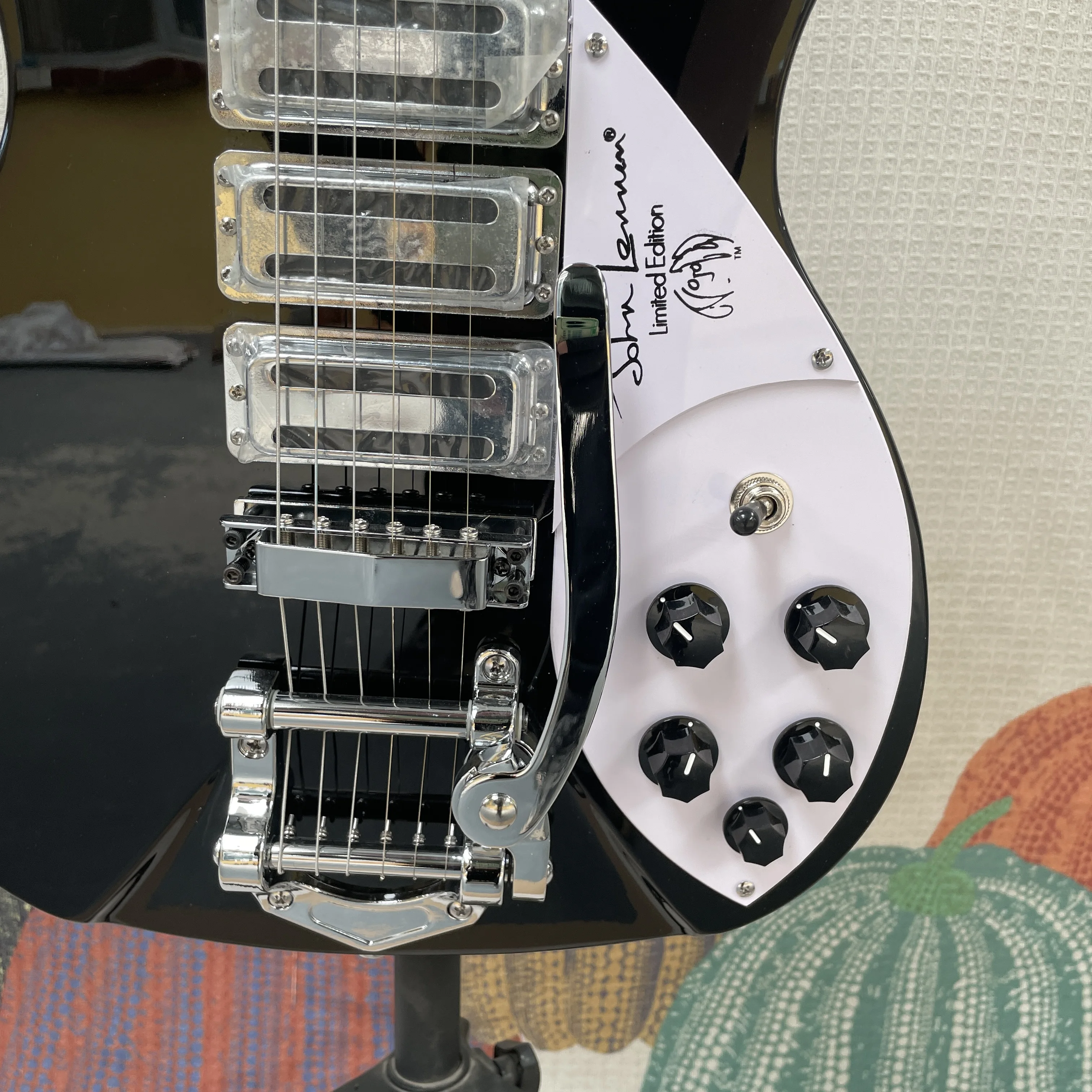 6 telli siyah elektro gitar, b - Electric Guitar Beginner incelemesi ve fiyatı