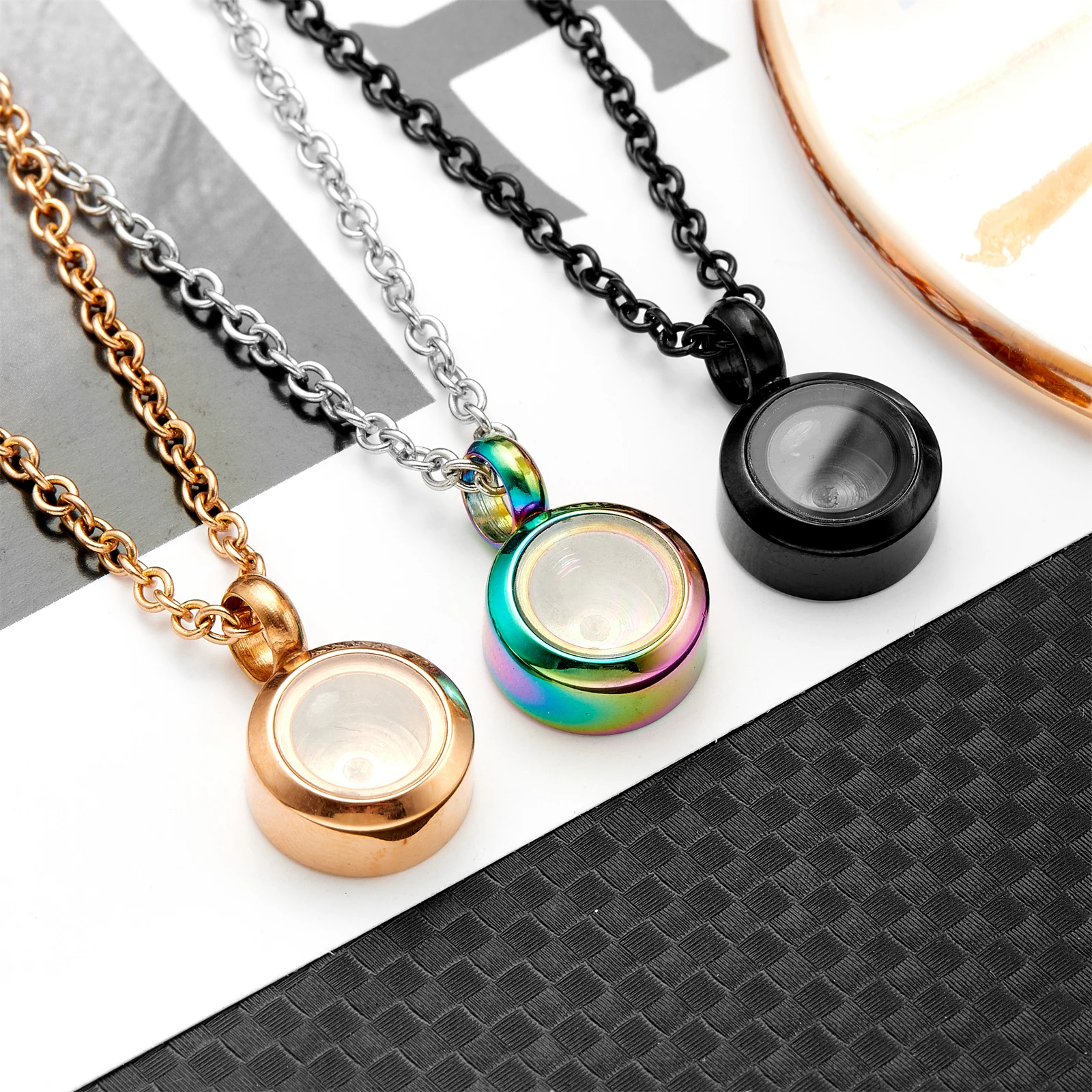 Round Stainless Steel Cremation Pendant for Human Ashes - Memorial Urn Necklace, Cremation Jewelry to Cherish Loved Ones' Memory