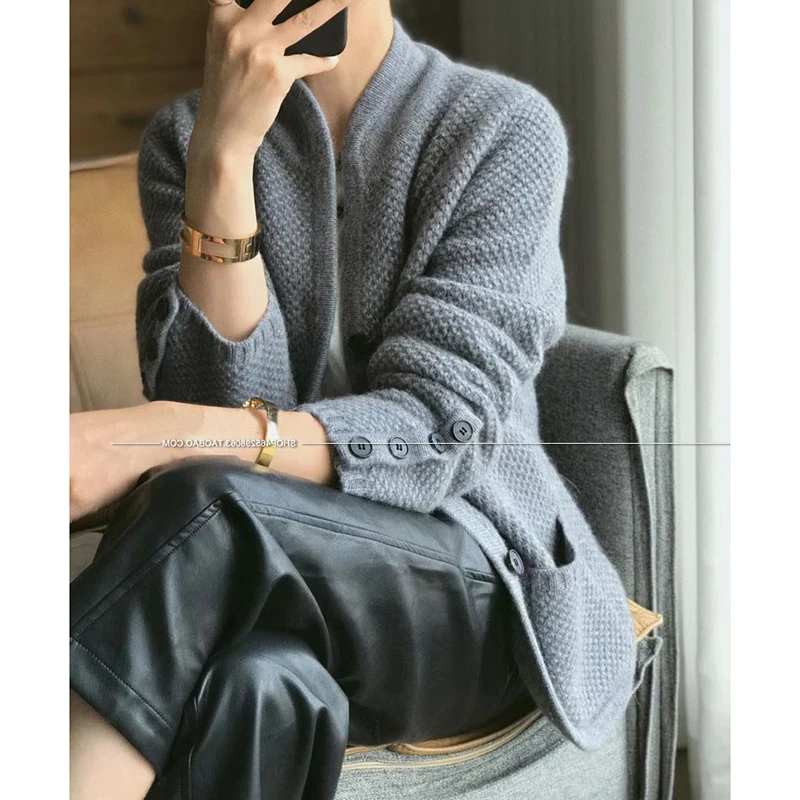 2023 Autumn winter new thickened 100% pure cashmere cardigan women stand neck sweater sweater loose knit base sweater jacket