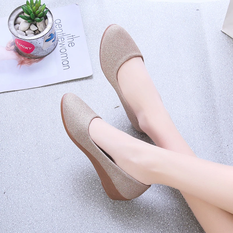 ใหม่ Doudou Slope Heel รองเท้าผู้หญิง 2025 รอบหัวสบาย MOM รองเท้าสบายๆปากตื้นแฟชั่นผู้หญิงรองเท้า