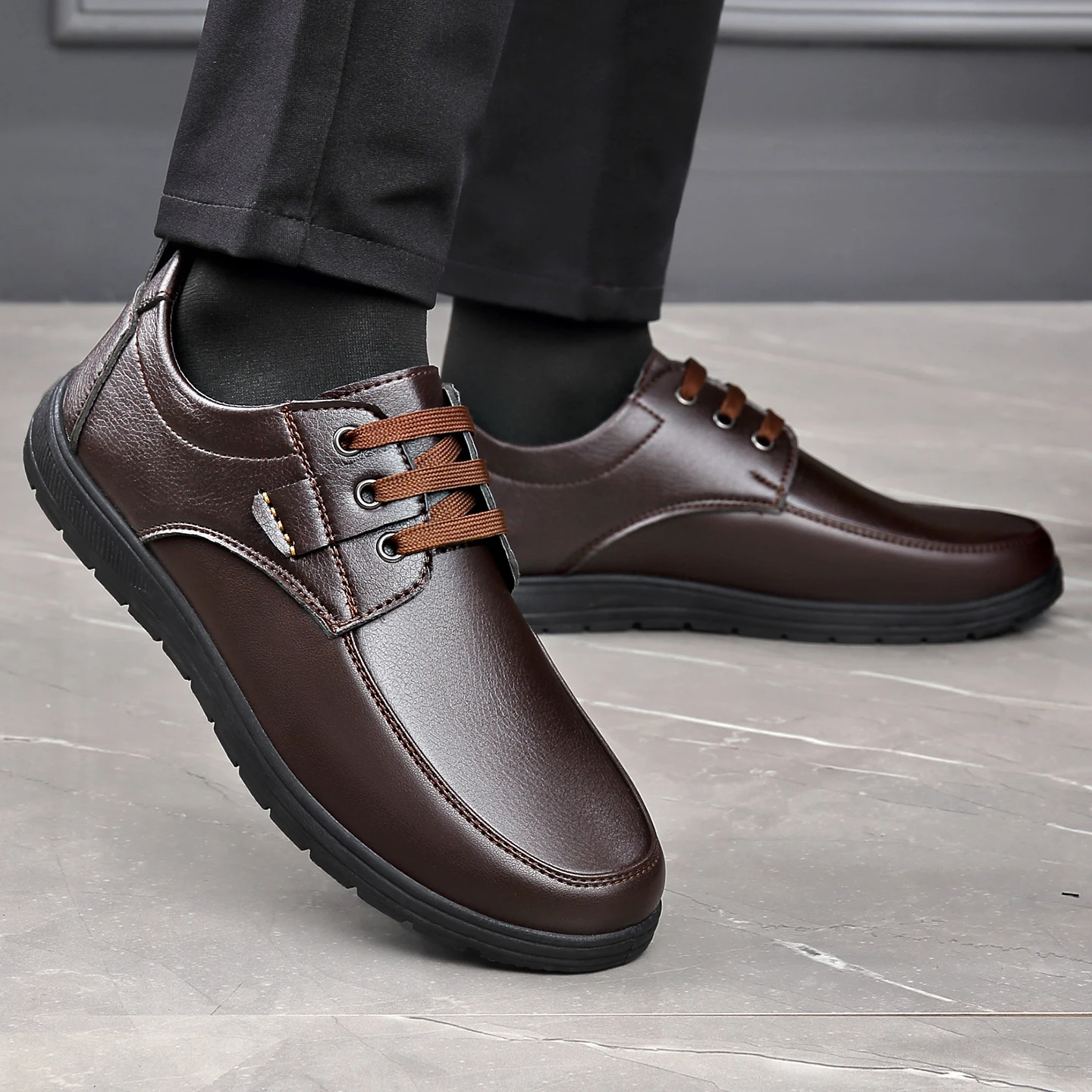 Men's Lace Up Oxford Shoes Low Flat Sole Daily Footwear for Office Work Stroll Daily Casual Occasions