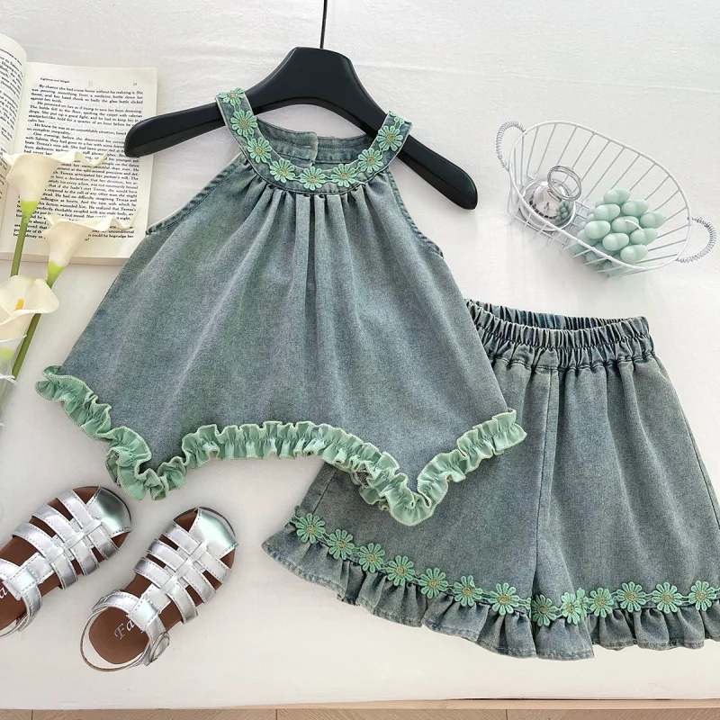 

Summer girls' outfit new style: backless denim vest top with large bow and lace denim shorts two-piece set