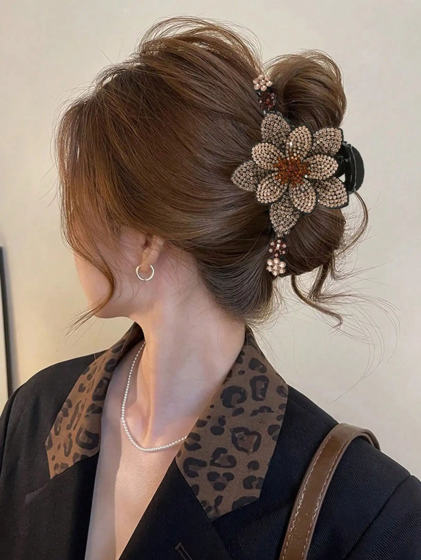 

1pc Elegant Rhinestone Flower Hair Claw Clip For Women Hair Accessories Fashion Hair Clips Autumn Hair Clutch Fall Fashion