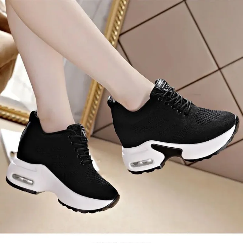 Walking Shoes Mesh Women Breathable Casual trainers Outdoor Platform Ladies Sneakers Fitness Shake Shoe invisible high heels