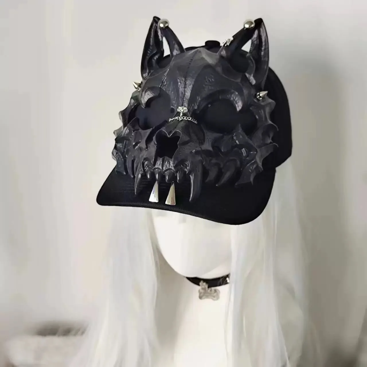 

Кепка в стиле техвир с заклепками в виде черепа волка, в стиле хип-хоп, панк, для женщин, готическая, винтажная, уличная, повседневная, забавная шляпа