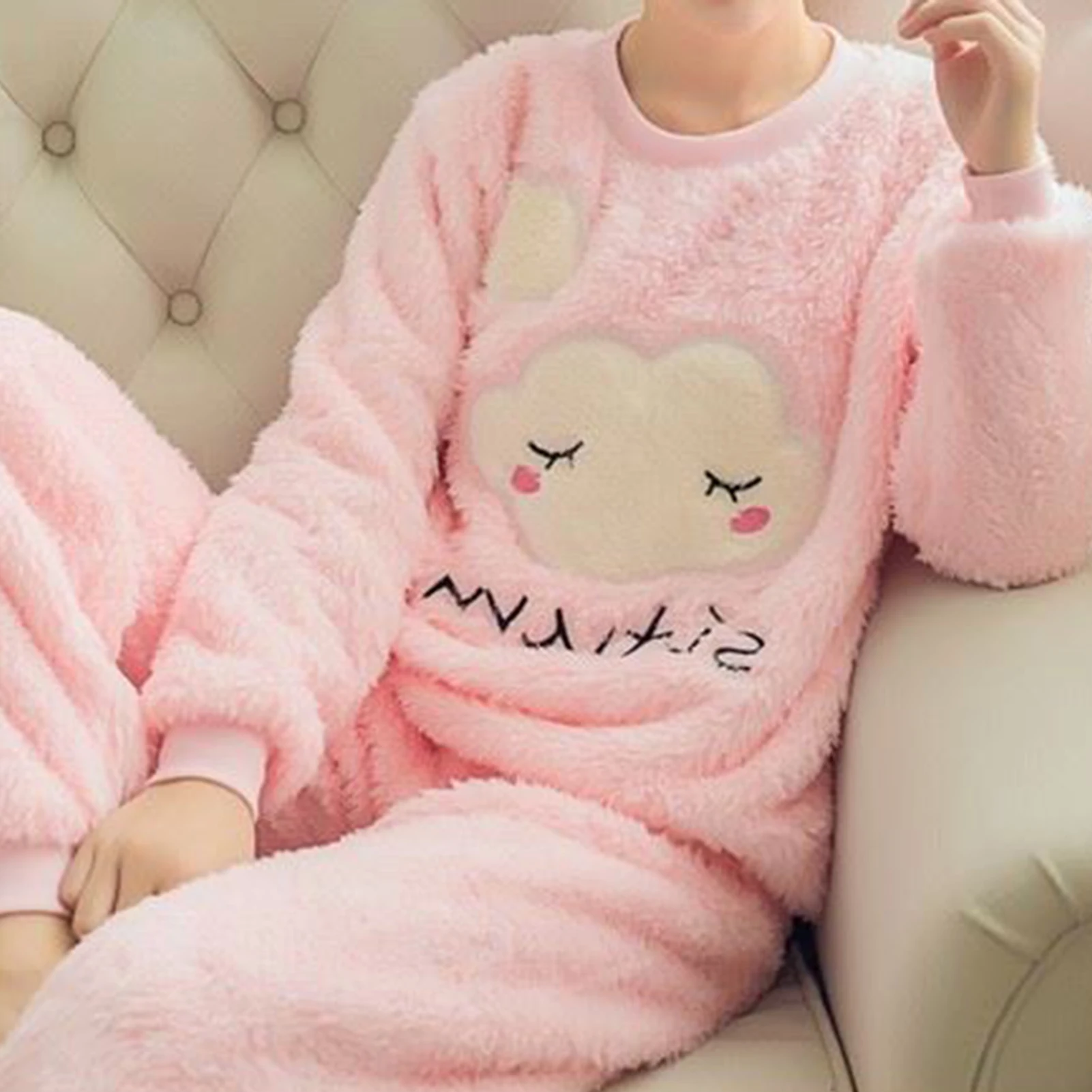 Thick Warm Womens Pajamas Set Female Large Size Soft Touch Flannel Pajamas Suitable for Home Living Room Wear