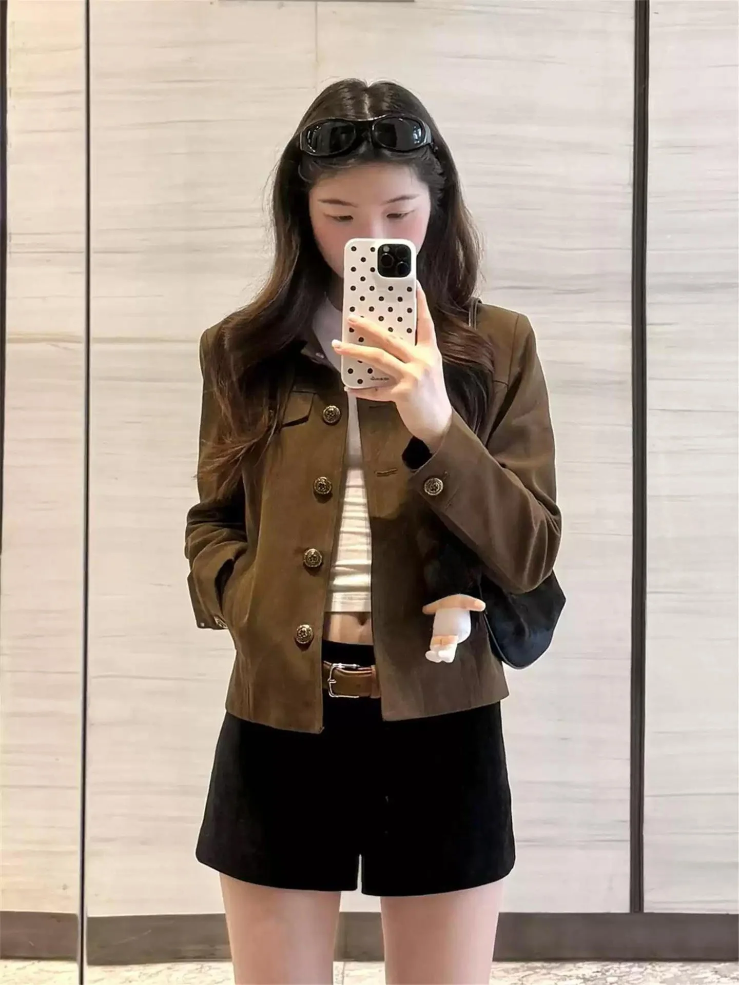 Retro Brown Short Jacket Women's Autumn 2026 Casual Workwear Style Top Warm Long Sleeve Button Closure Flip Collar Coat