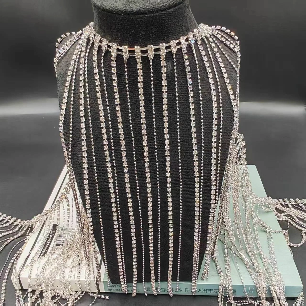 18CM التألق حجر الراين مطرز هامش سلسلة عبر الحدود الإكسسوارات #1