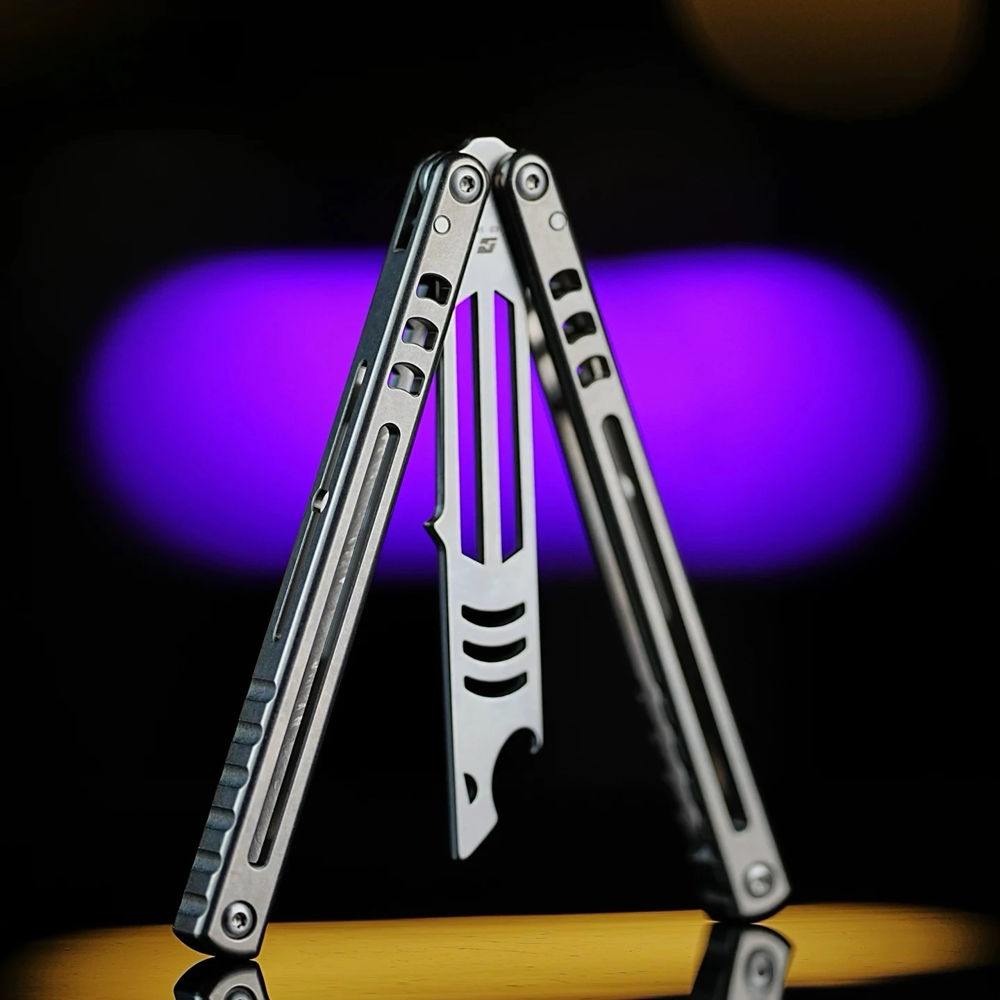 Armed Shark Titanium Shark Bottle Opener Clone Titanium Alloy Channel Handle Zen Pins EDC Hand Tool