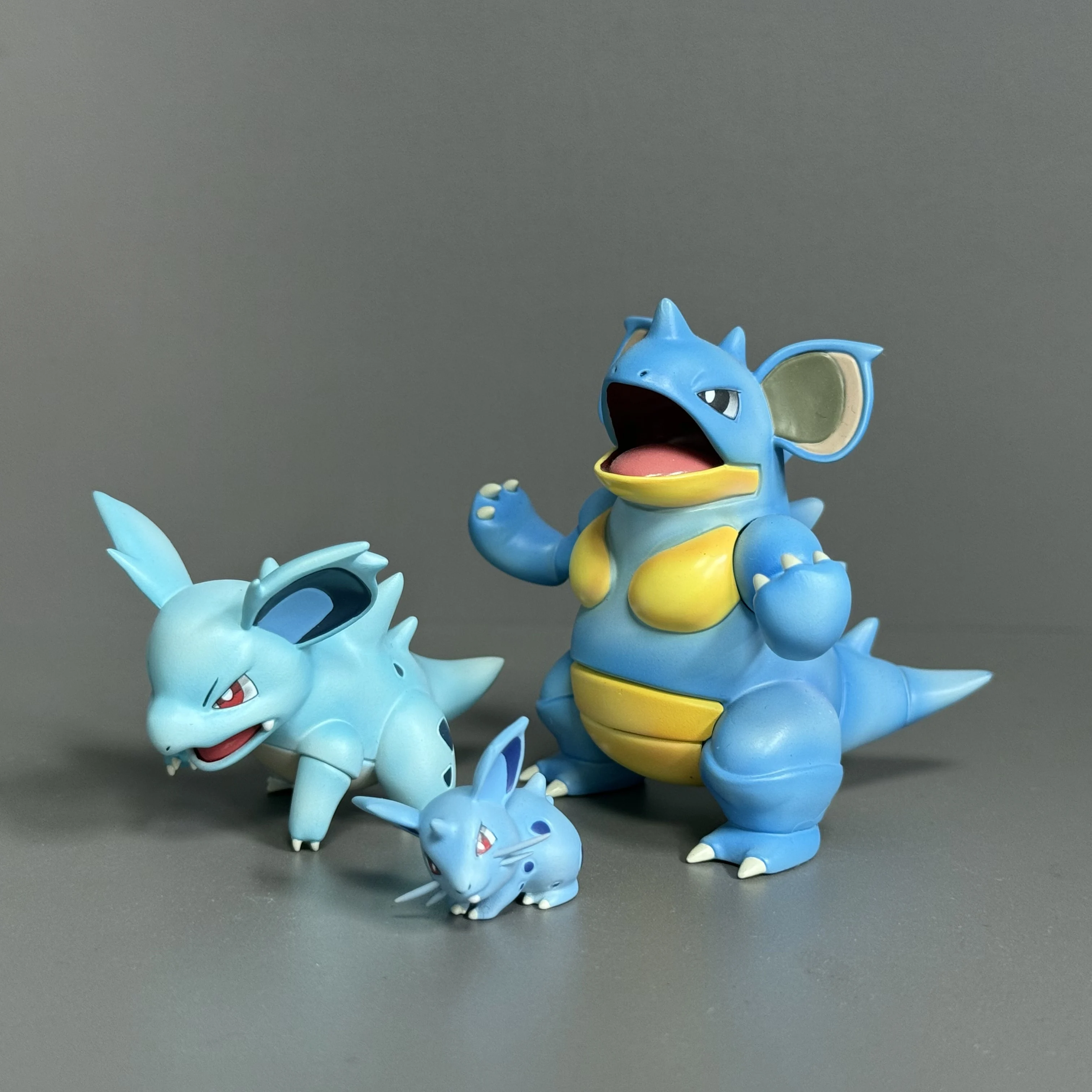 3-częściowy zestaw figurek Pokemon: Nidoqueen, Nidoran, Nidorina, figurka akcji Nidoking, ozdoba kolekcjonerska, dekoracja na biurko, model, lalka, zabawka, prezent