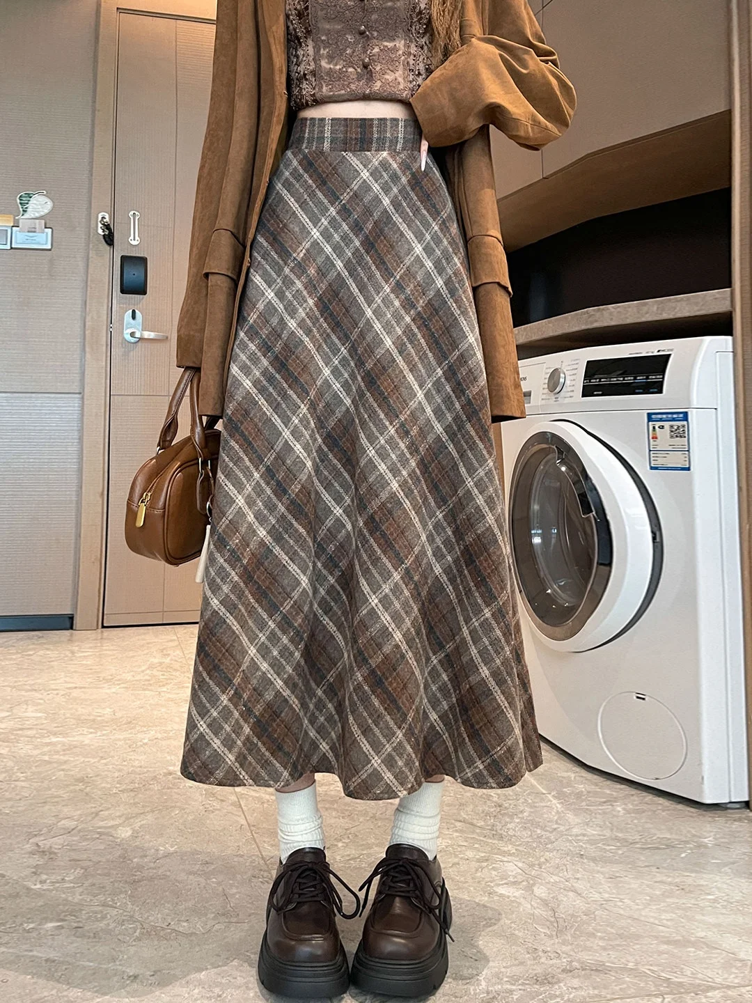الكاكي منقوشة Thiened الشتاء الصوف عالية الخصر ألف خط تنورة المرأة تنورة طويلة Ele نمط مائل بوت تنورة