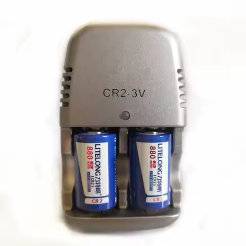 2PCS Large capacity 880mAh 3v CR2 lithium battery camera rechargeable battery + 1PCS cr2 battery charger