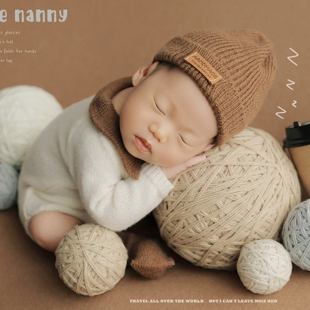 Knitted Baby Boy Jumpsuit with Hat Socks Newborn Photography Props Hand Newborn Boy Outfit Photo Baby Boy Costume Accessories