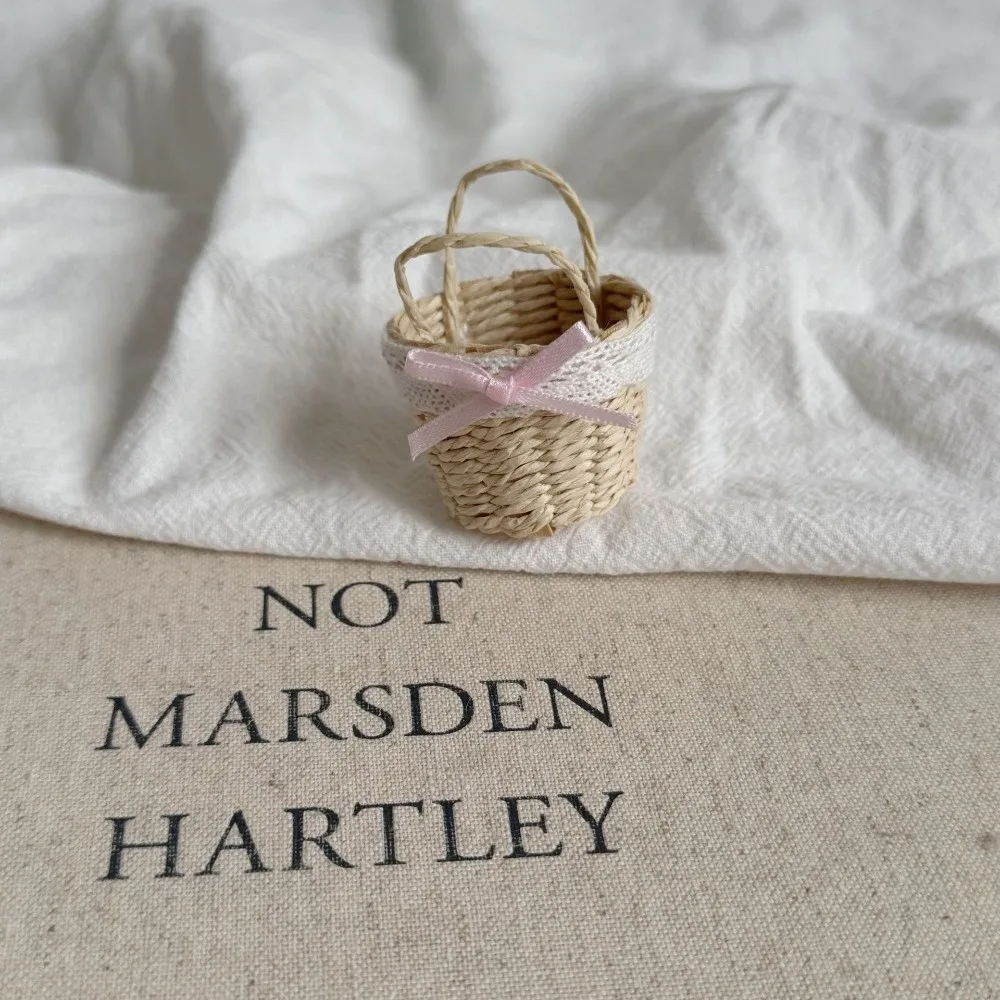 

Handmade Miniature Dollhouse Basket Paper Vine Simulation Mini Woven Rattan Basket Micro Scene DIY Hand Woven Basket
