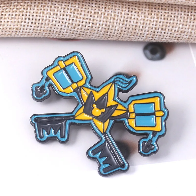 Game Kingdom Hearts Sora Keyblade Badge Brooches Paopu Fruit Enamel Pins Brooch for Women Men Lapel Pin Jeans Shirt Jewelry