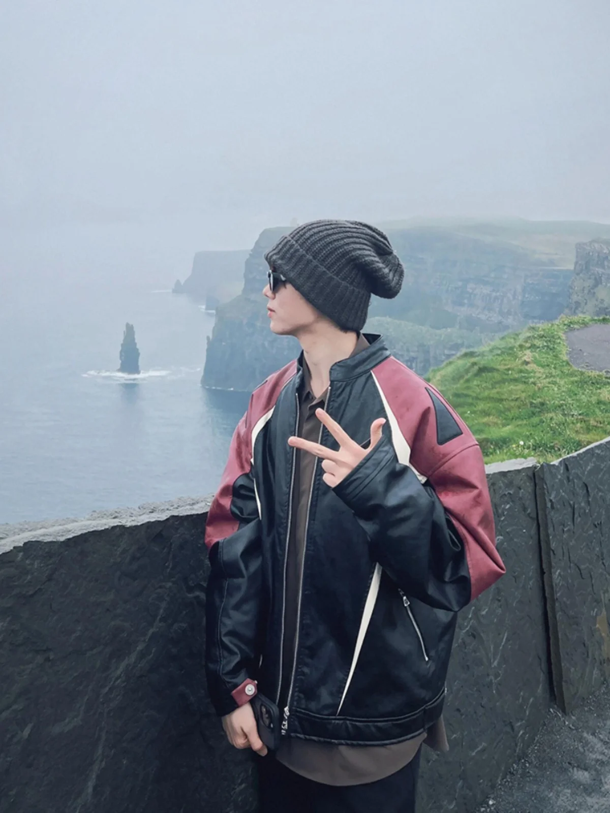 

Men's Spring Autumn PU Leather Jaet Loose Fit Zipper Cardigan Sle Contrast Color Moto Jaet Youth Faion Waterproof