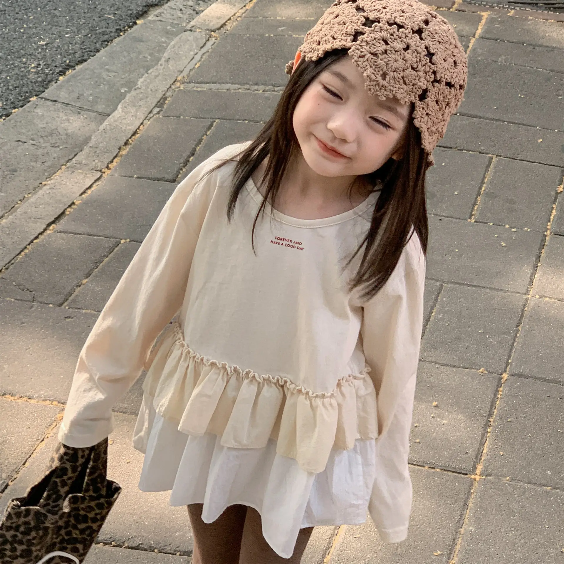 

2025 Autumn New Girls Long Sleeve Lace T Shirts Cotton Children Letter Bottoming Shirts Cute Baby Girl Casual Tops Kids Clothes