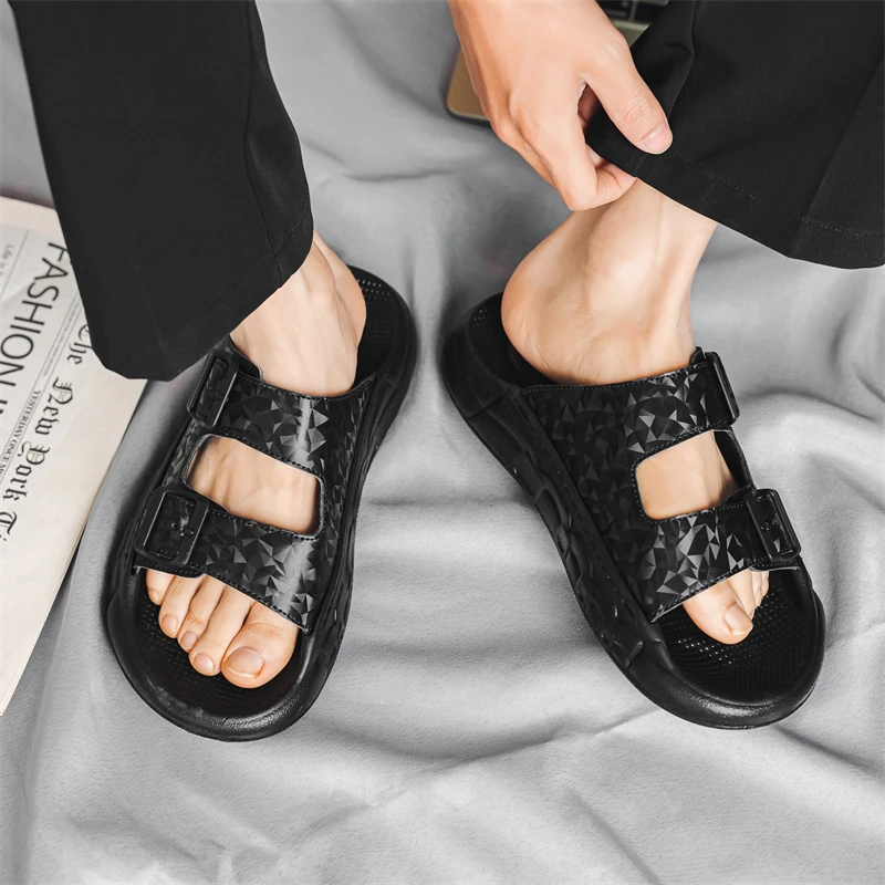 

Новинка 2023 года, летние мужские шлепанцы с двойной пряжкой, повседневные сандалии без шнуровки, мужские шлепанцы на толстой подошве, мягкая удобная обувь