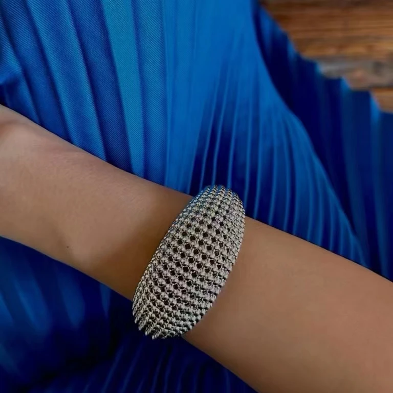 

Copper White Gold Plated Hollow Round Bead Bracelet for Women, Niche Luxury Style Accessory.