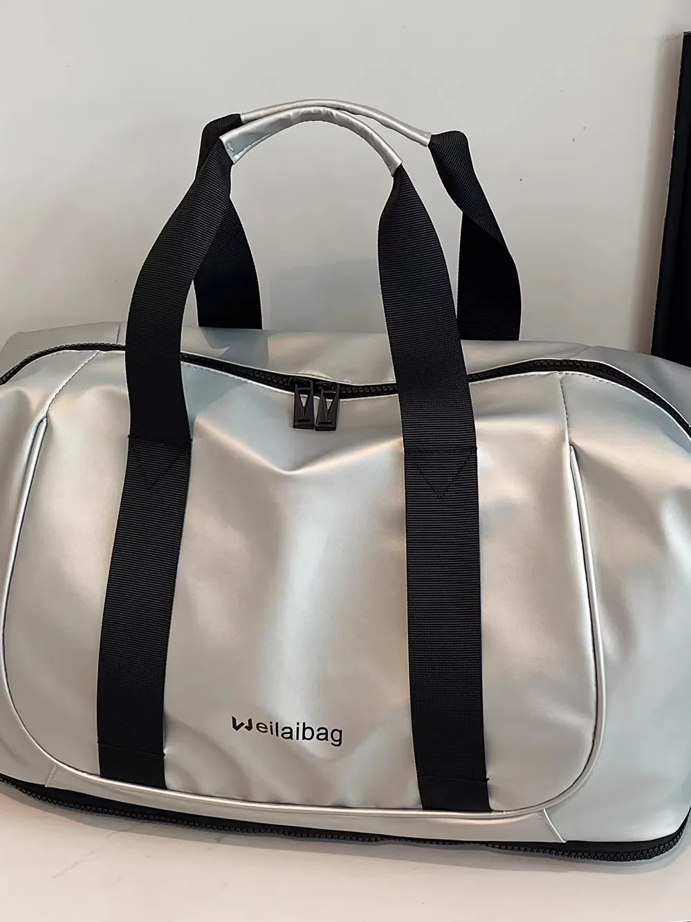 nuova-borsa-da-viaggio-alla-moda-per-brevi-viaggi-borsa-da-donna-di-grande-capacita-leggera-argento-per-bagaglio-a-mano-sport-e-fitness
