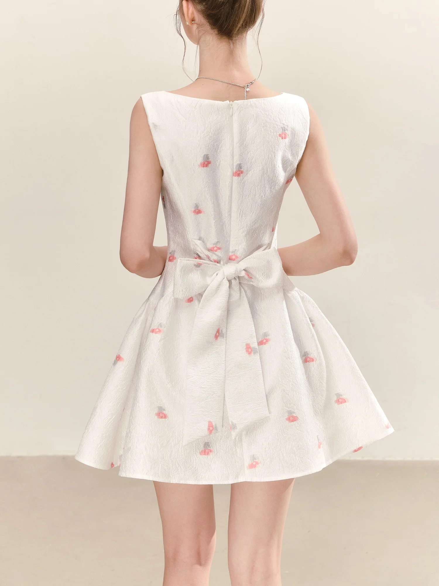Sweet Stylish White Vest Dress Waist Cinched Slimming Summer New Style Sleeveless Polyester Fabric A-Line Skirt Daily Wear