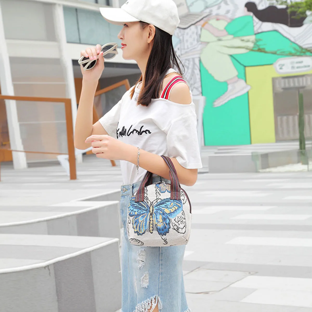 Butterfly Embroidery Top Handle Bag Small Phone Storage Purse Women's Woven Handbag With Zipper Canvas Handbag