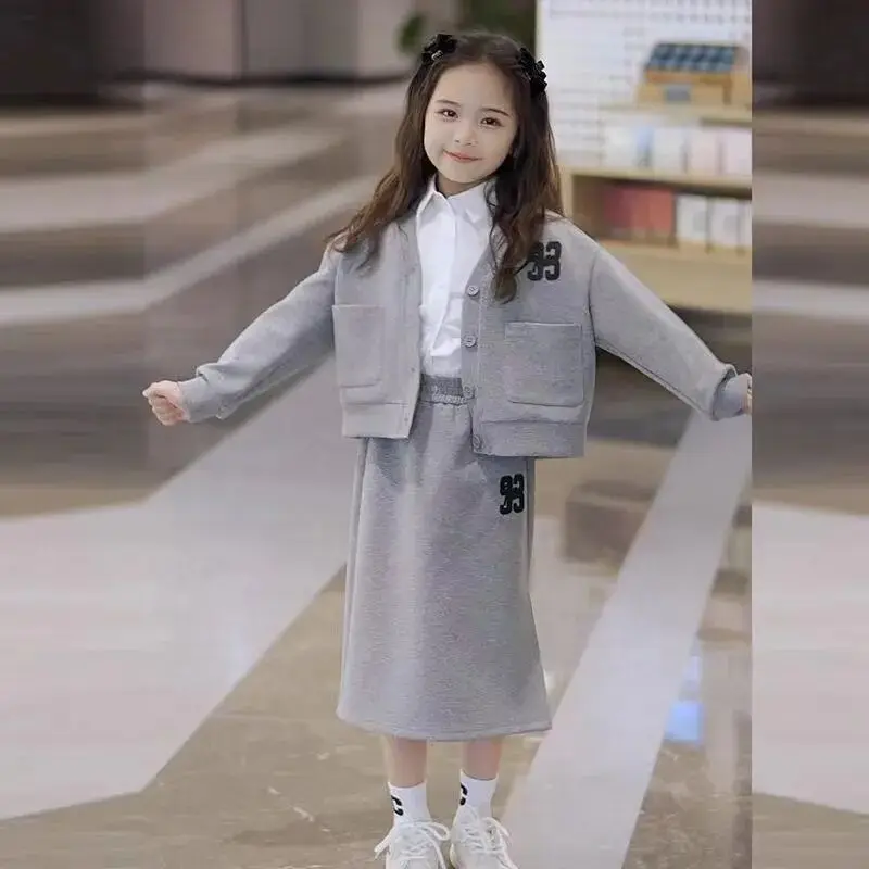 Girls' Spring and Autumn Set Skirt 2025 New Korean Style Western Children's Coat Half body Skirt Big Children's Three piece Set