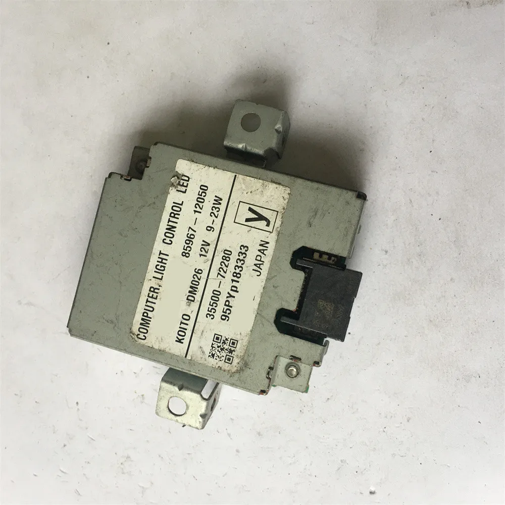 

85967-12050 35500-72280 Used for Toyota Ralink high-end headlights daytime running lights turn light source drive ballast