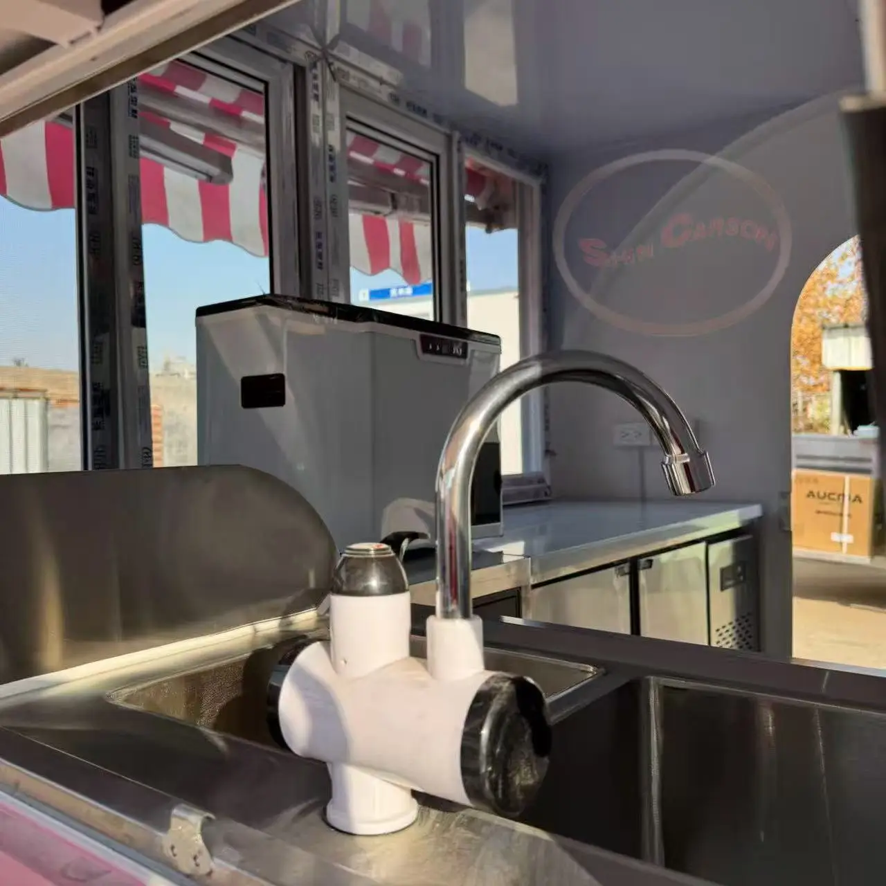 مقطورة عربة طعام آيس كريم هوت دوج صغيرة متنقلة مع عجلات شاحنة طعام صغيرة للشارع للبيع بسعر رخيص في الولايات المتحدة الأمريكية #3