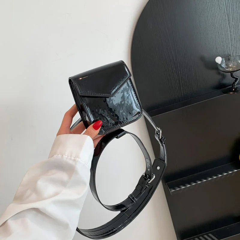 2024 Gothic Women Leg Bag Fashion Mini Bright PU Leather Waistpack Hip Hop Outdoor Belt Bag Wallet Motorcycle Waistbag