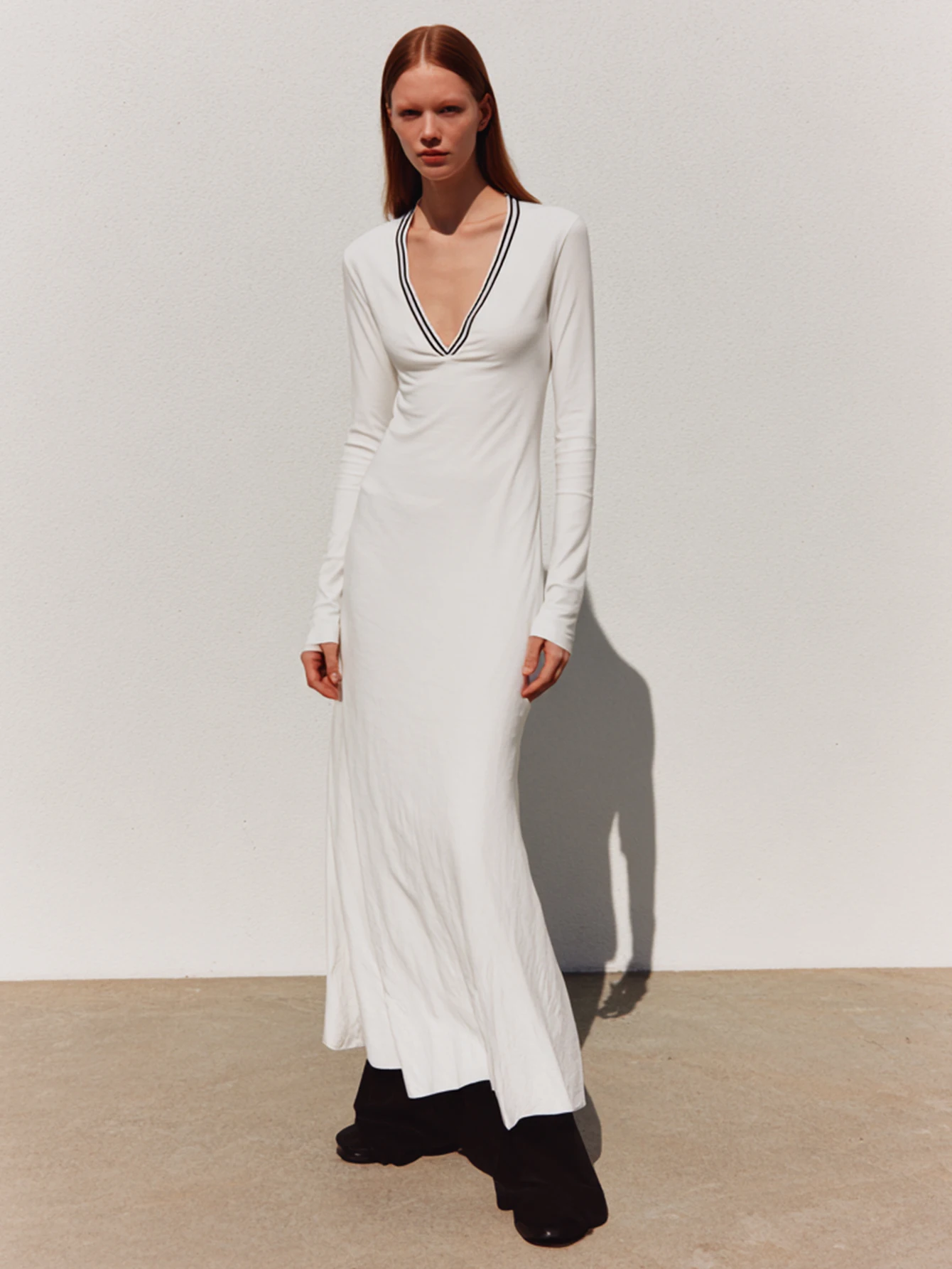 فستان نسائي متوسط الطول بأكمام طويلة ورقبة على شكل حرف V وديكور مخطط ومجموعة بوتيك الصيف والخريف الأساسية #3