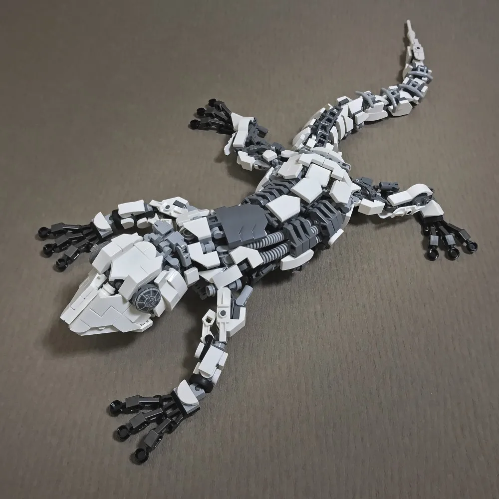 MOC Mecha Gecko-10 Movable Lizard Model Building Blocks Reptiles Mechanical Fire Salamander Toys Educational Bricks Kids Gift