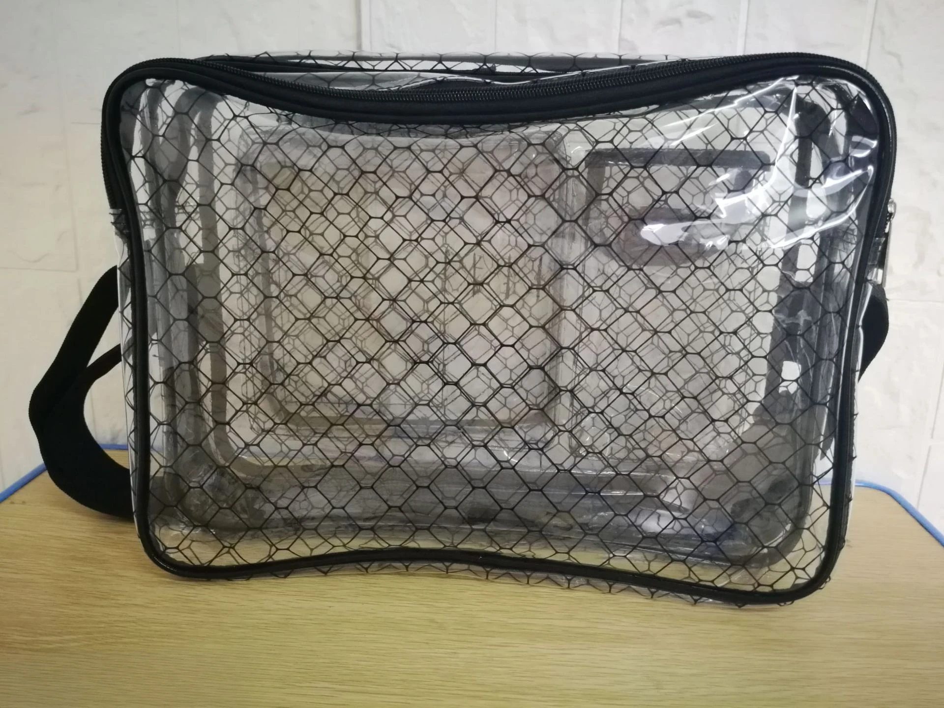 35 * 25 * 21 Double-layer Sandwich Zipper Bag 14 Inch Waterproof Seismic Resistant Anti-static Printed PVC Dust-free Bag