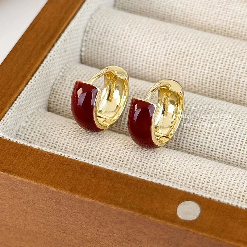 Red Enamel Hoop Earrings for Women Autumn Winter Premium Unique Versatile Circle Ear Cuff Fashion Jewelry Lightweight Delicate