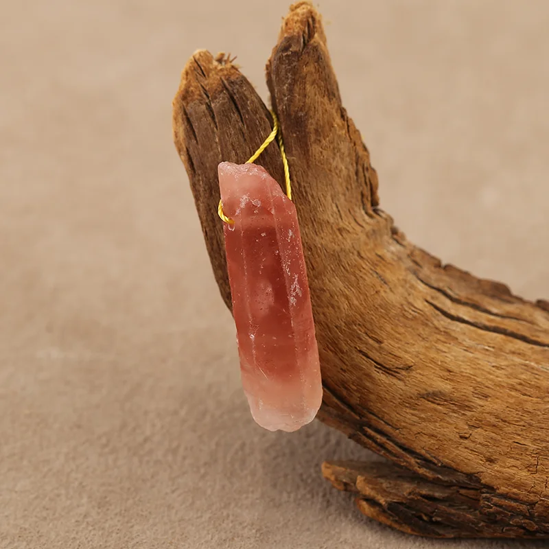 

B&F Strawberry Quartz Raw Stone Shape Pendant Beads, Handmade Natural stones beads, Polished Stones for jewelry Making Supplies