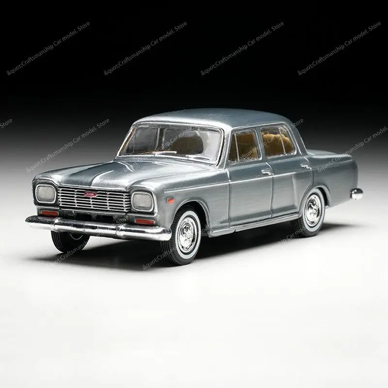 In Stock XCARTOYS 1/64 scale classic domestic business sedan model of the old Shanghai polished paint version, a toy for boys