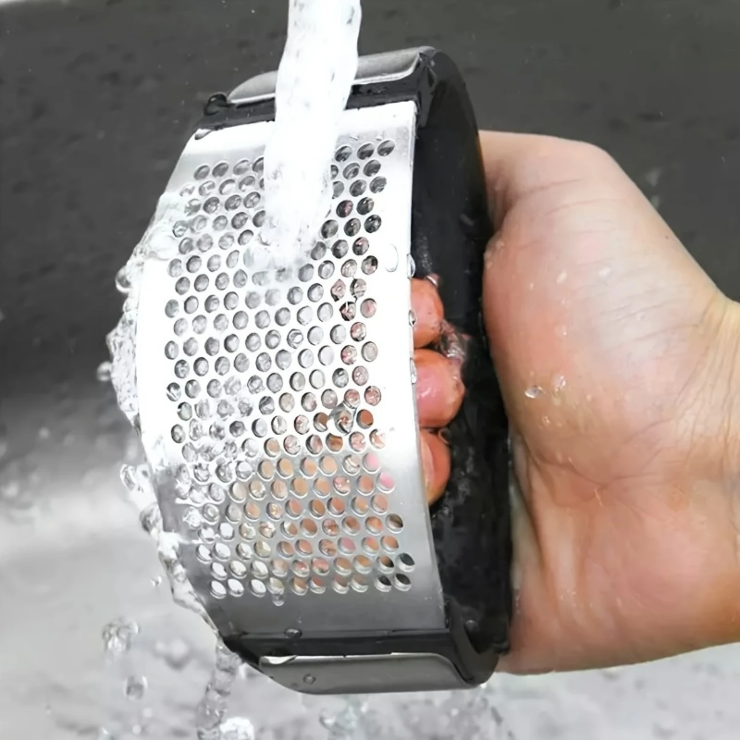 ステンレス鋼の手動ガーリックプレス - 生姜とニンニクを粉砕するための多機能キッチンガジェット、耐久性のある金属構造、