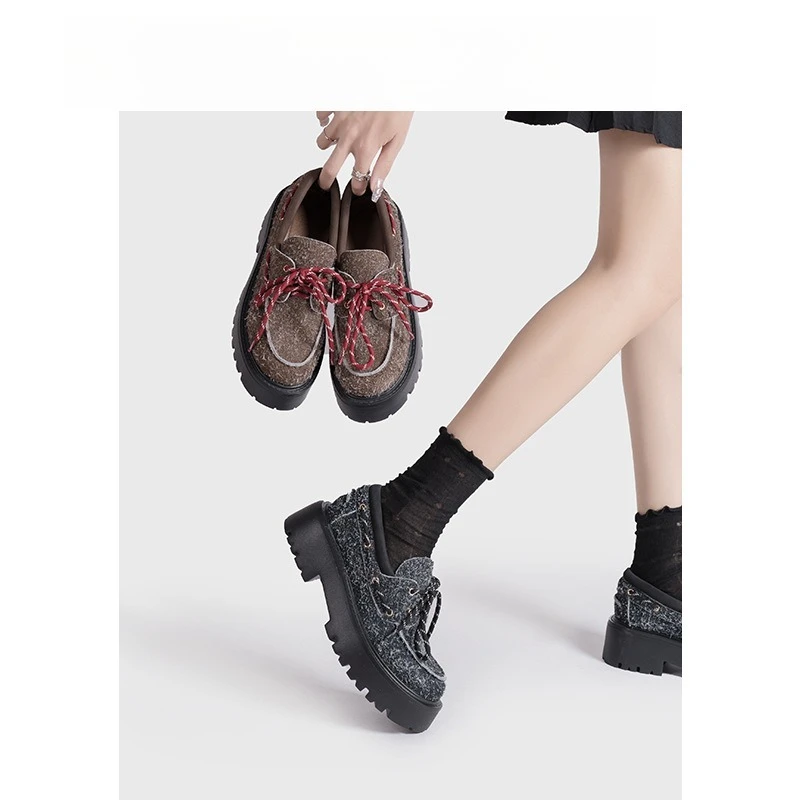 Mocasines en daim con cordones retro para mujer, zapatos de tacón grueso, mocasines ronds Parker, semelle optique, modo, 2025