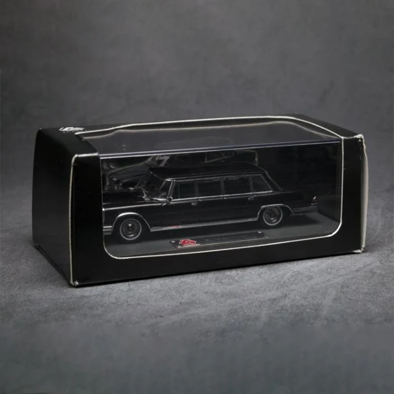 Diecast Original 1:64 Scale Benz 600 Pullman W100 Simulation Alloy Car Model Static Dispaly Collectible Toy Gift Souvenir