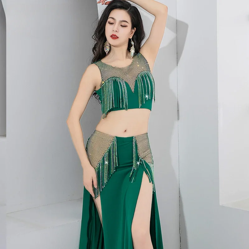 Costume d'entraînement de danse du ventre pour femmes, tenue de danse orientale, haut en maille nue, jupe longue à volants avec franges brillantes