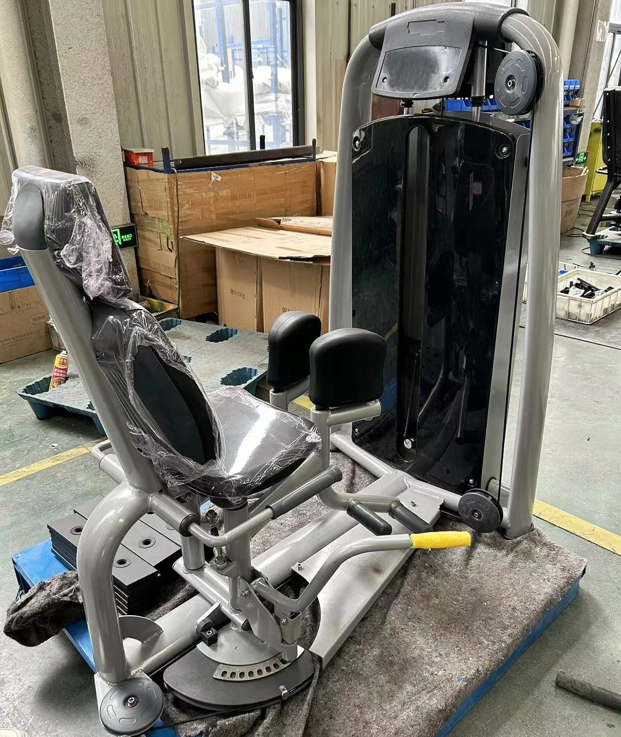 Gym  Fitness Equipment Exercise Workout Bodybuilding Training Pin Loaded Outer Thigh Abductor Leg Exercise Machinepromote sales
