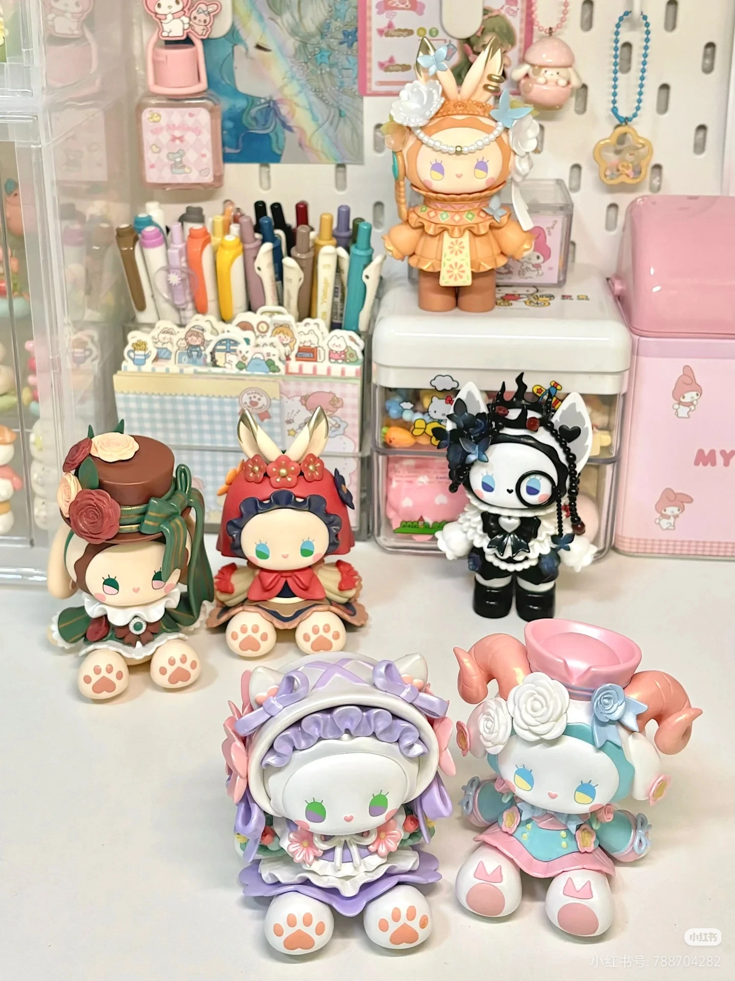 EMMA سر الغابات حديقة عمل الشكل صندوق أعمى لطيف زخرفة مكتب زخرفة سر مفاجأة هدية لمقتنيات سلسلة المواعدة #3