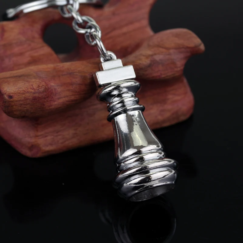 Anime NOGAMENOLIFE Western-style Chess Metal Chess Pendant Keychain Silver Color Pendant KeyRing Jewelry Gift