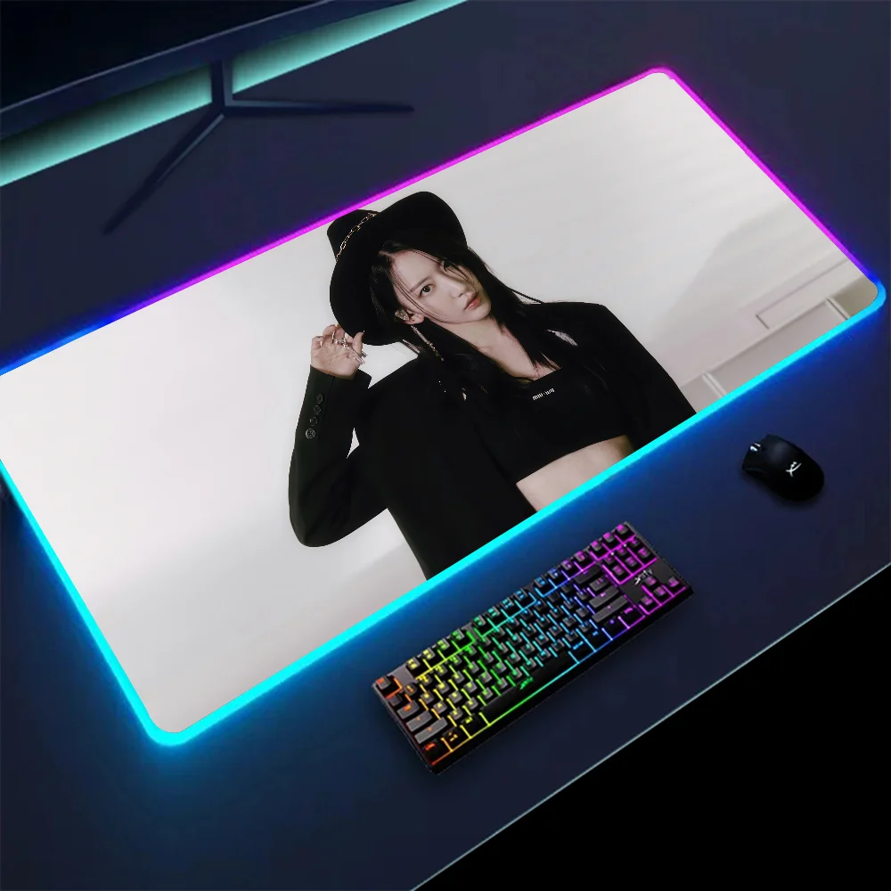 1pc Famous Kpop Girl Group L-LE SSERAFIM Sakura Floor Mat XXL RGB Gaming Mouse Pads HD Black Gamer Accessories Large LED