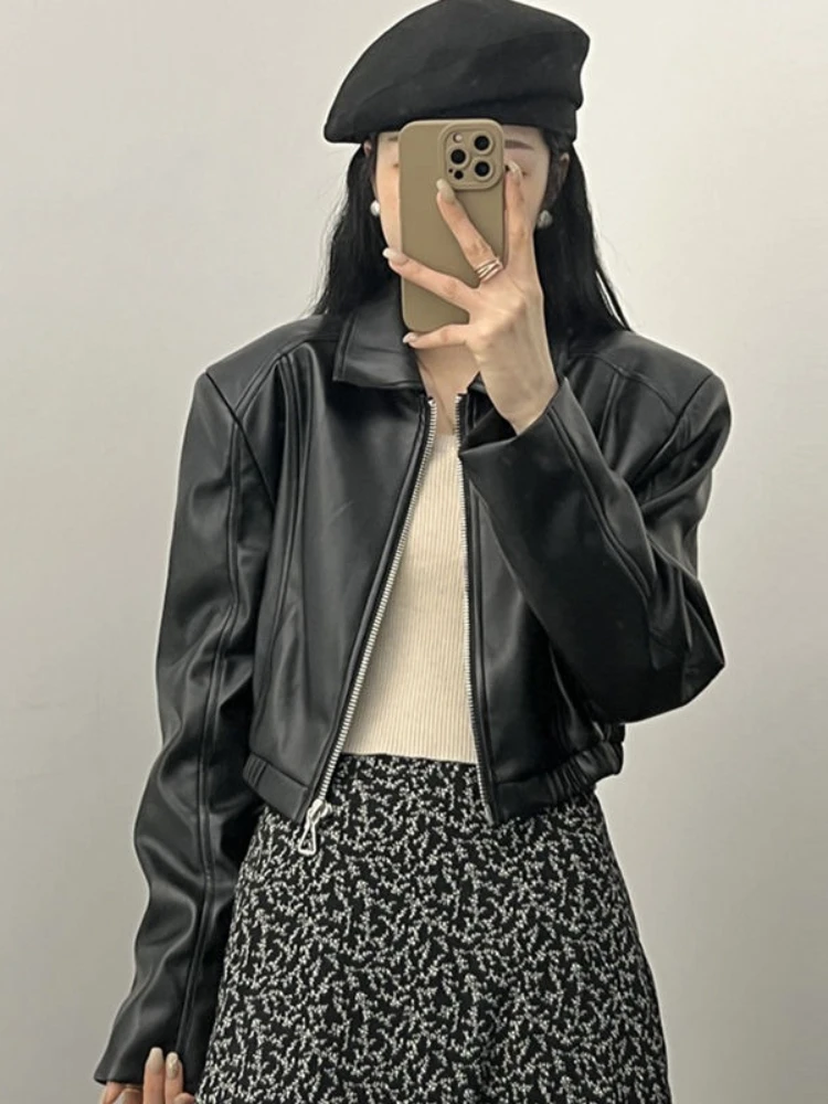 블랙 지퍼 크롭 가죽 재킷 여성 펑크 스타일 모토 바이커 가죽 재킷 여성 한국 패션 하이 스트리트 코트 2025 루즈핏