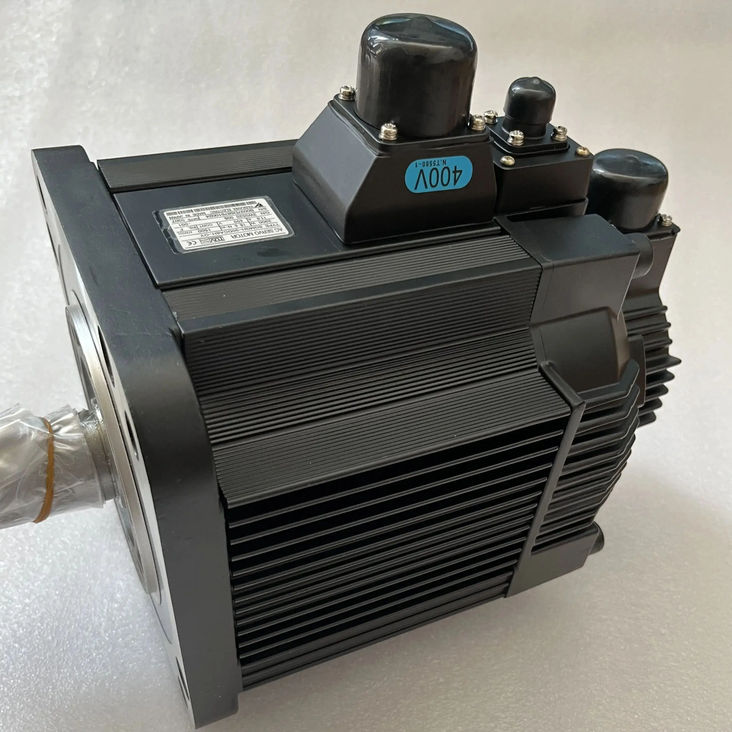 

SGMGH-30DCA6H-OY Brand new Servo motor，SGMGH 30DCA6H OY，Fast shipping，In Stock