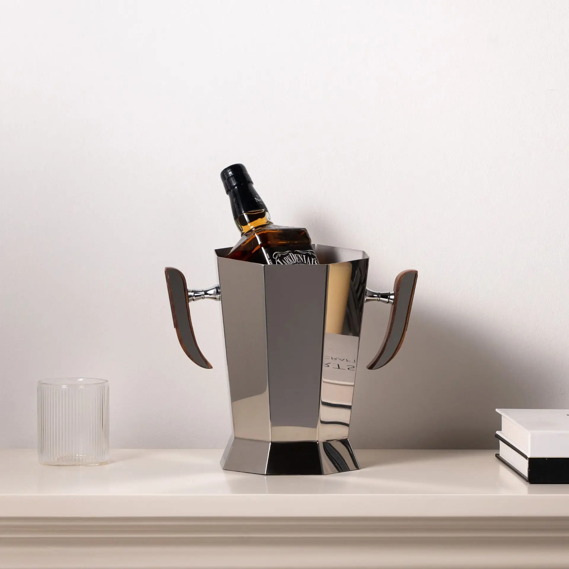 Modern light luxury stainless steel ice bucket champagne bucket ornament retro model room restaurant wine bar tableware tray