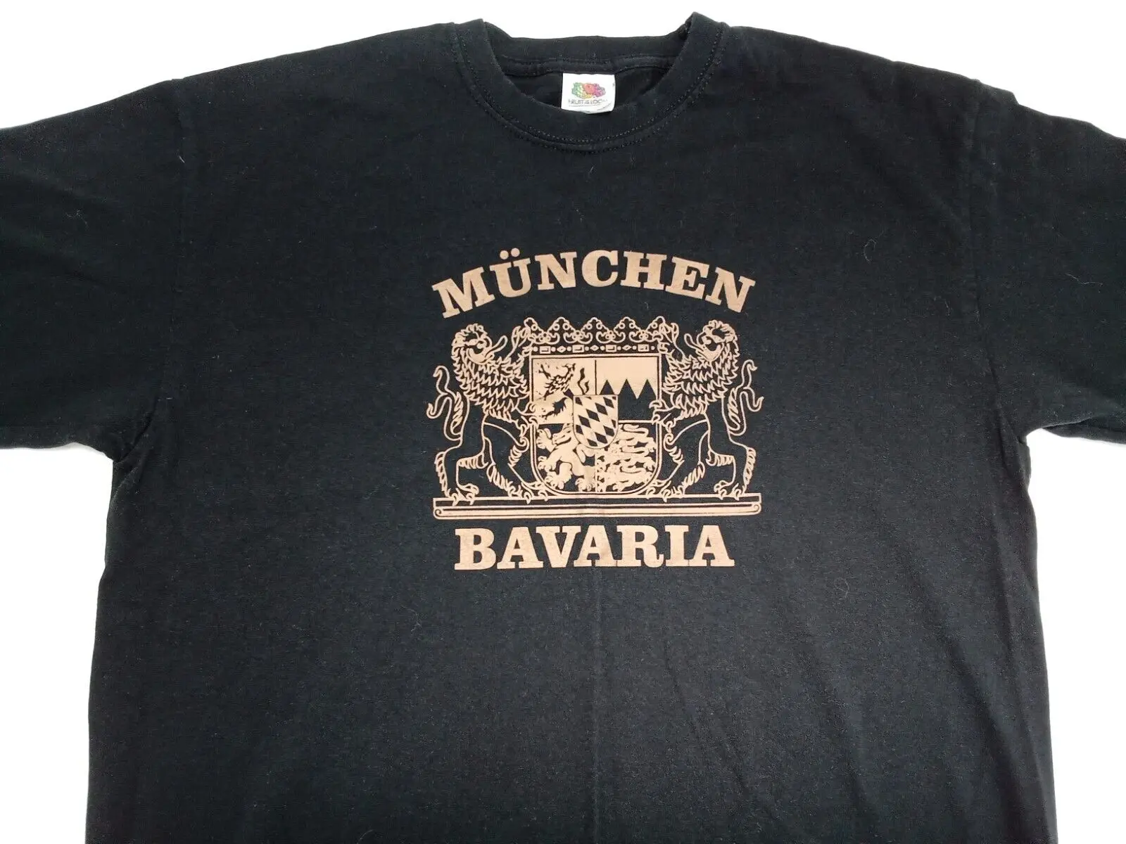 Munchen Bavaria Men's Sz. M (Width 21in x Length 29in) Cotton T-Shirt