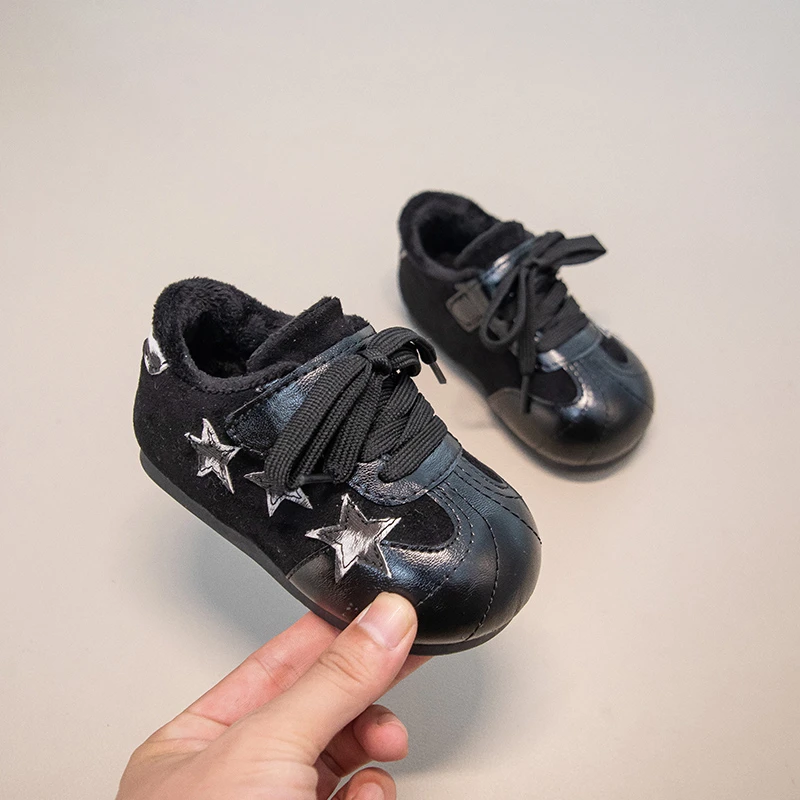Modische, vielseitige Turnschuhe für Jungen und Mädchen, 2025, neue Winter-Kleinkind-Wanderschuhe mit Plüschfutter, weiche Sohle, bequeme Schultrainer – Detail 6